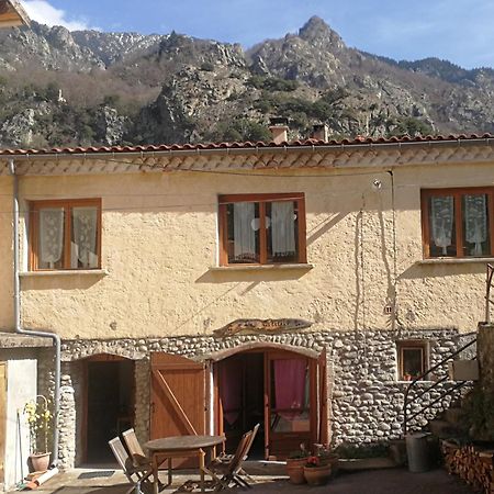 La Cirerole Ξενοδοχείο Casteil Εξωτερικό φωτογραφία